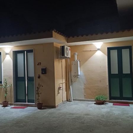 הוילה San Felice a Cancello Rose House מראה חיצוני תמונה