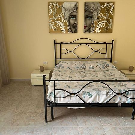 הוילה San Felice a Cancello Rose House מראה חיצוני תמונה